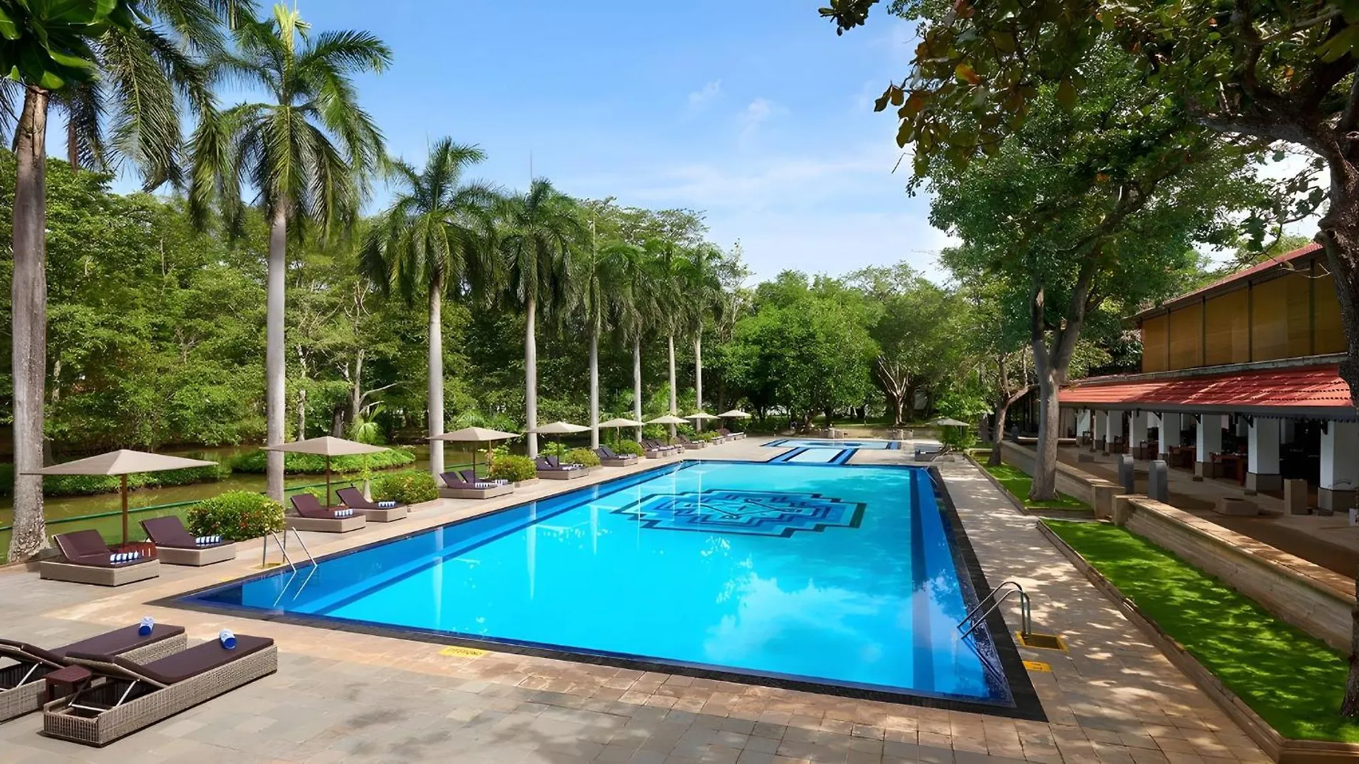 Cinnamon Lodge Habarana Sigirija 5*,