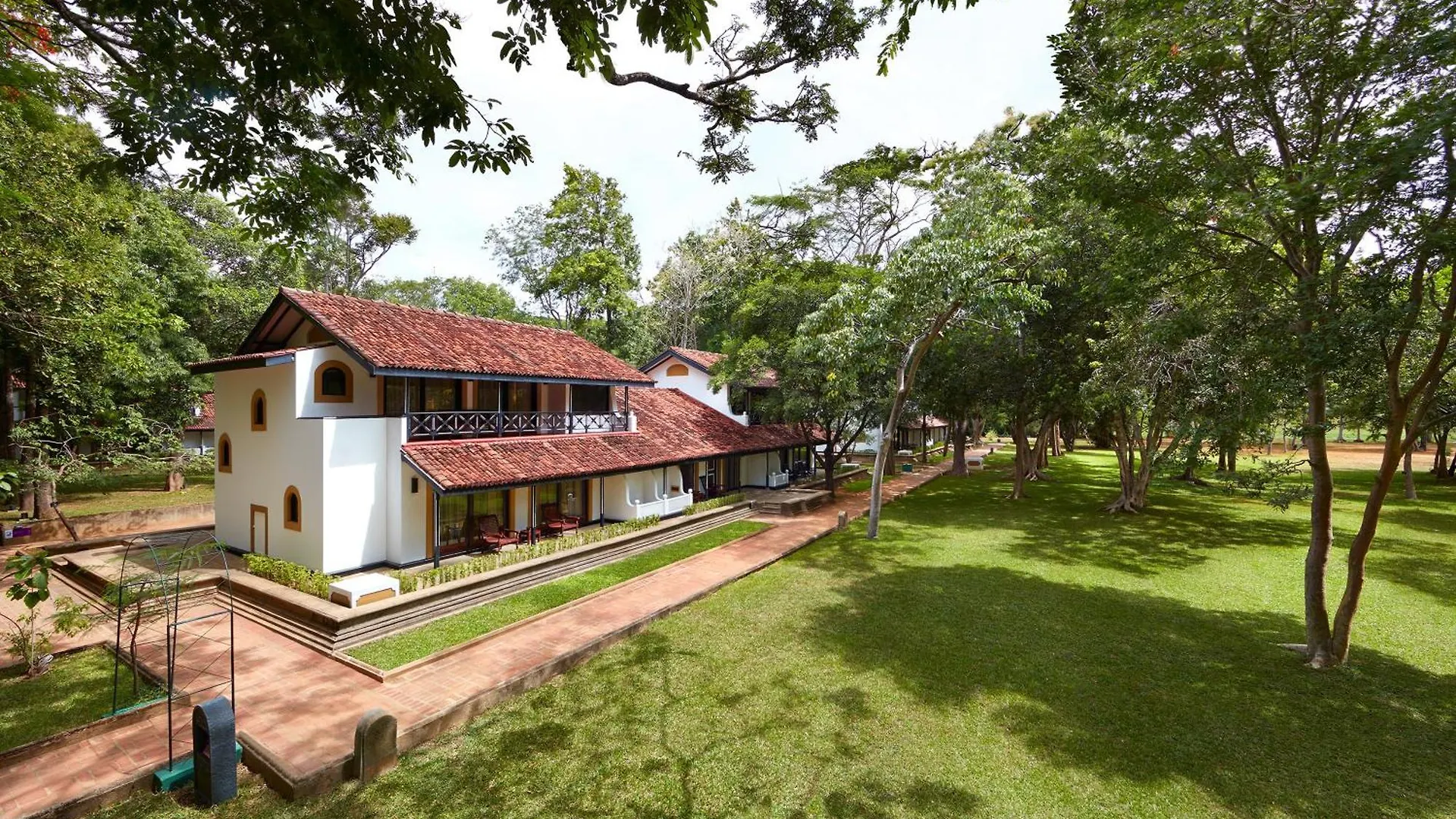***** Resort Cinnamon Lodge Habarana Sigiriya Sri Lanka